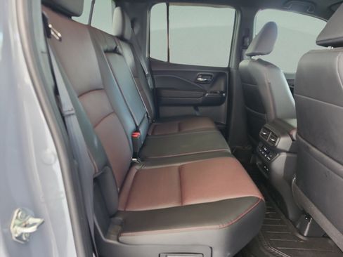 Used 2024 Honda Ridgeline Black Edition image 16