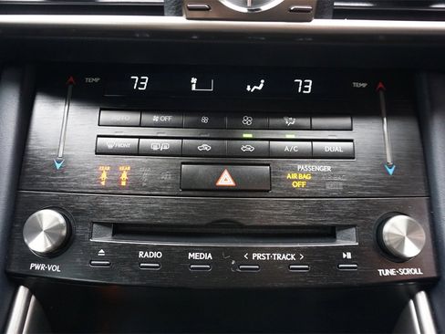 Used 2018 Lexus IS 300 image 11