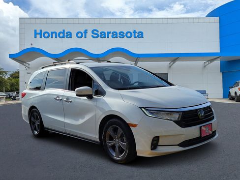Used 2021 Honda Odyssey EX image 1