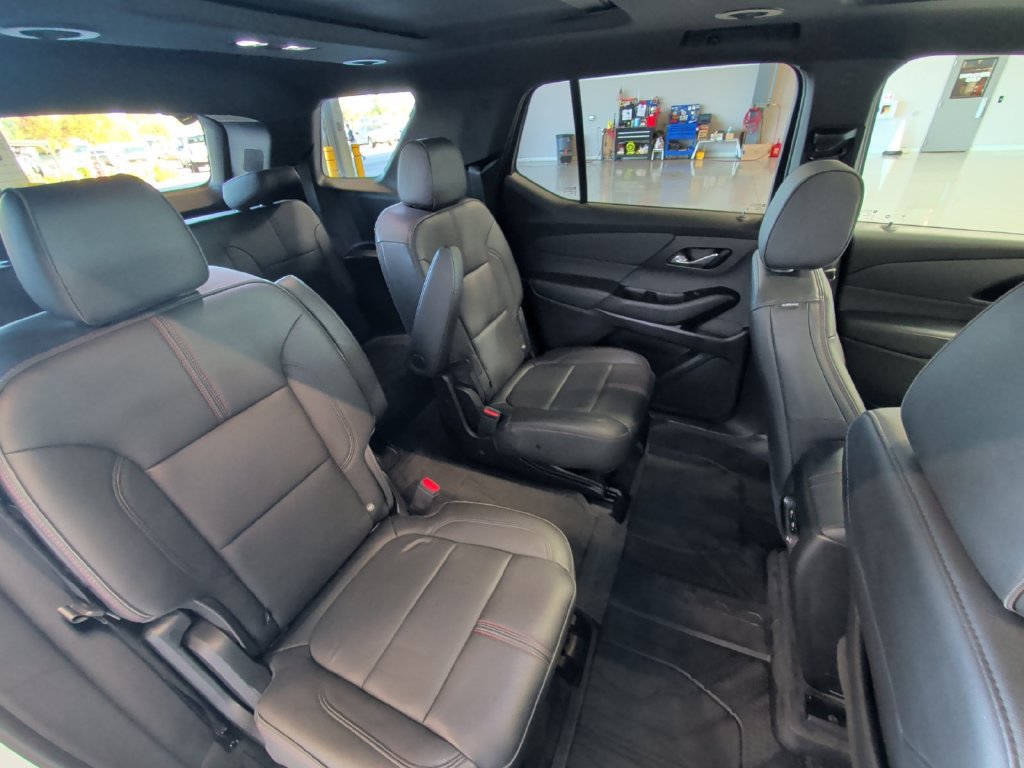 Certified 2023 Chevrolet Traverse RS w/ LPO, Floor Liner Package AWD/4WD image 22