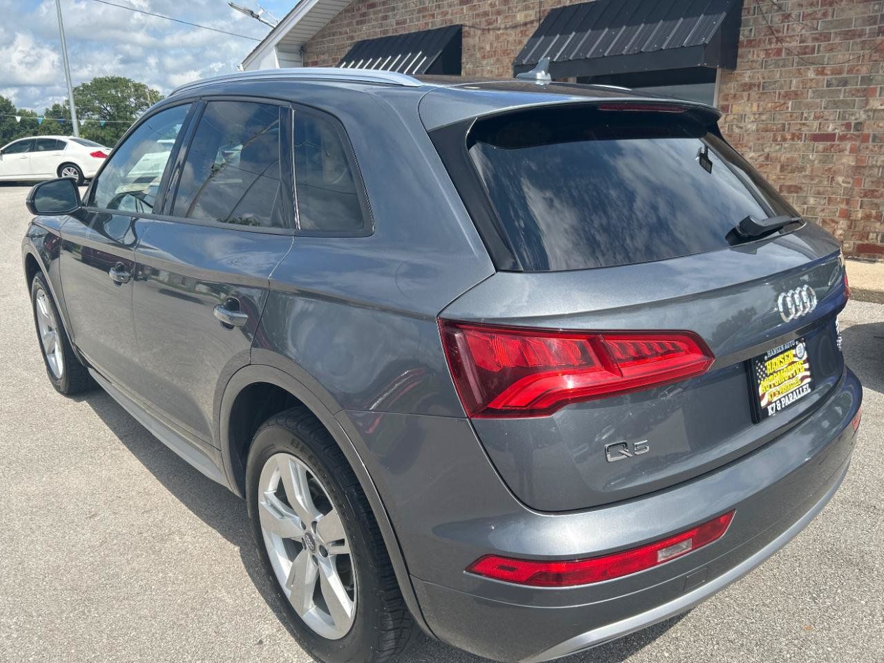 Used 2018 Audi Q5 2.0T Premium AWD/4WD image 9