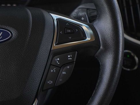 Used 2018 Ford Edge SEL w/ Equipment Group 201A FWD image 18