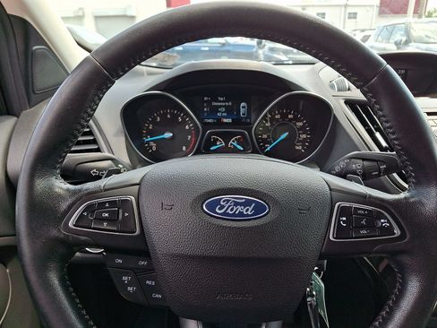 Used 2018 Ford Escape SE w/ SE Sport Appearance Package FWD image 20