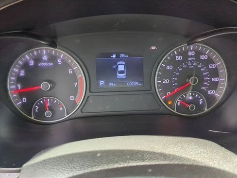 Used 2020 Kia Optima LX FWD image 11