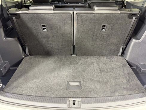 Used 2024 Volkswagen Atlas SE FWD image 24