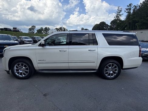 Used 2015 GMC Yukon XL Denali w/ Open Road Package AWD/4WD image 10