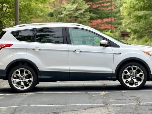 Used 2014 Ford Escape Titanium w/ Equipment Group 401A AWD/4WD image 5