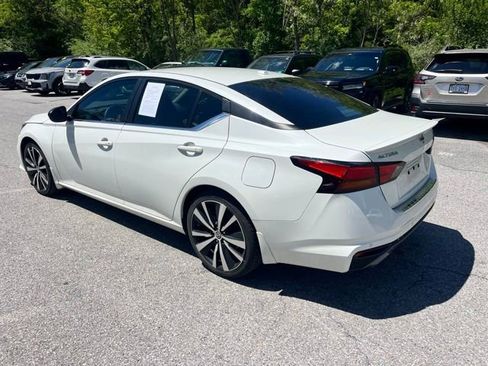 Certified 2021 Nissan Altima 2.5 SR FWD image 5