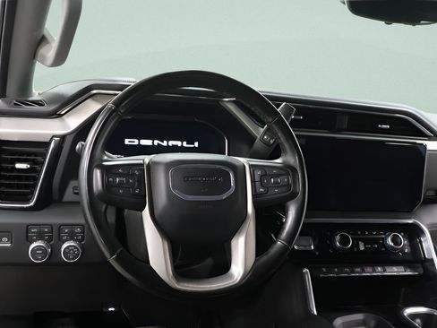 Used 2025 GMC Sierra 2500 Denali w/ Denali Reserve Package AWD/4WD image 9