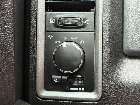 Used 2020 RAM 1500 Tradesman w/ Popular Equipment Group image 19