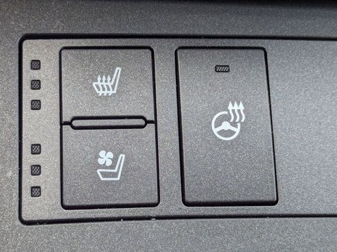 Certified 2023 Lexus IS 500 w/ Accessory Package 2 image 30