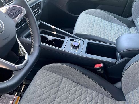 New 2026 Volkswagen Tiguan S FWD image 7