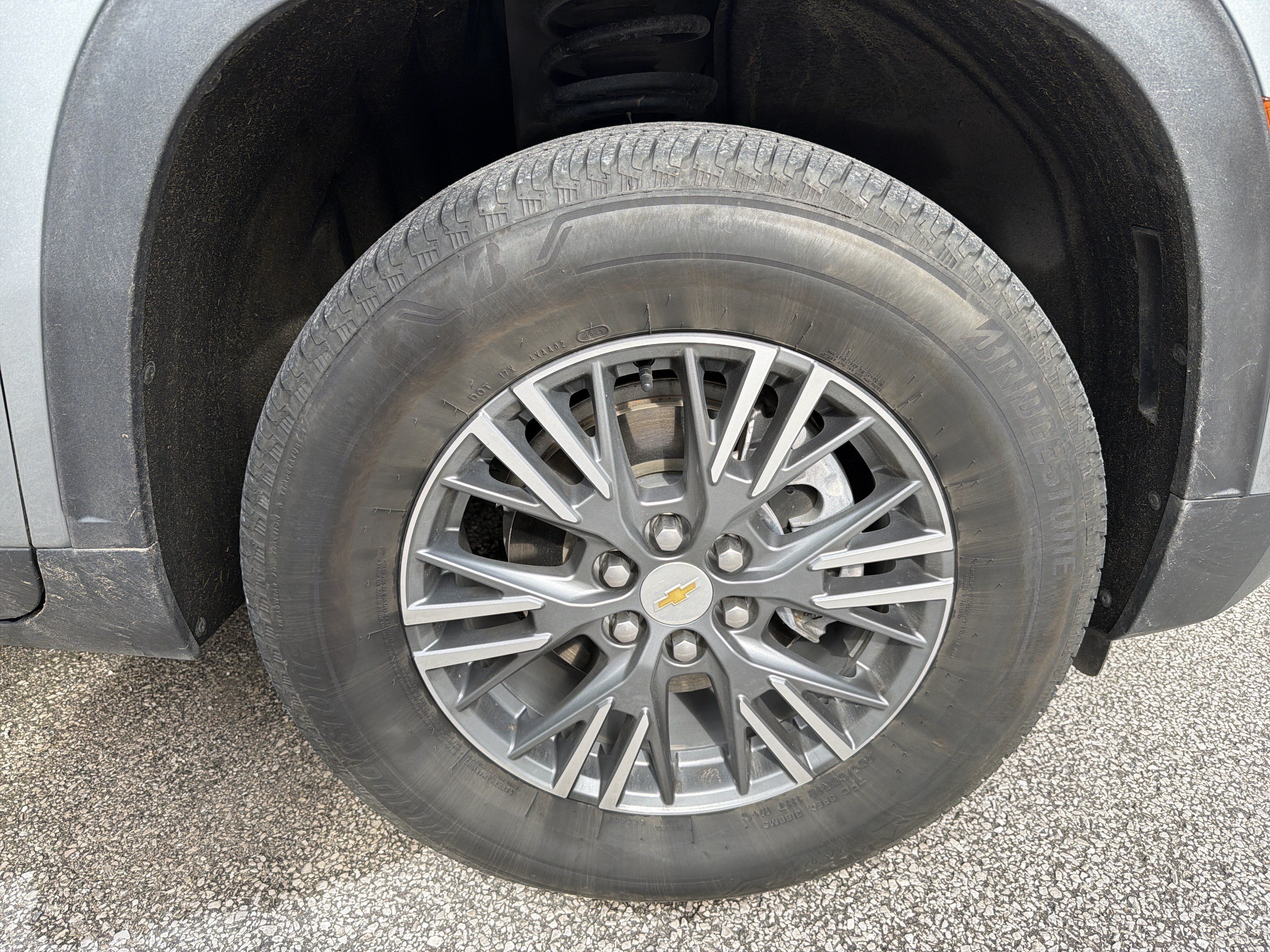 Certified 2026 Chevrolet Traverse LT AWD/4WD image 9