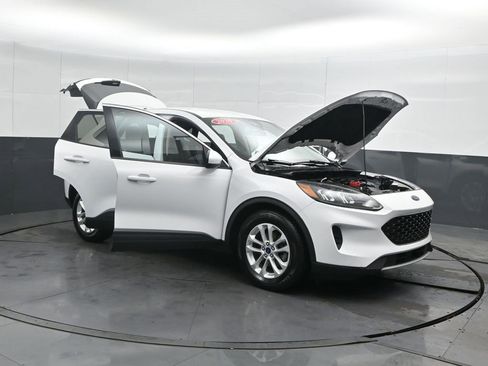 Used 2020 Ford Escape SE image 59