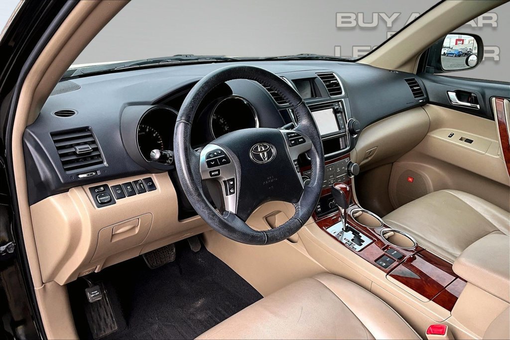 Used 2013 Toyota Highlander Limited AWD/4WD image 14