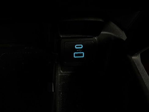 Used 2025 Ford Bronco Badlands image 35