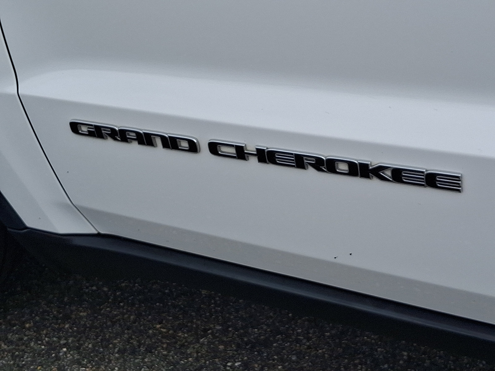 Used 2018 Jeep Grand Cherokee Limited AWD/4WD image 30