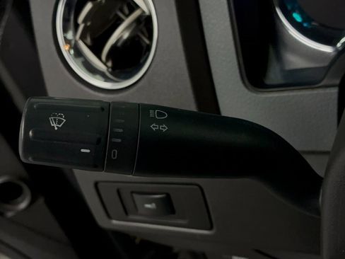 Used 2014 Ford F150 XLT w/ XLT Chrome Package image 31