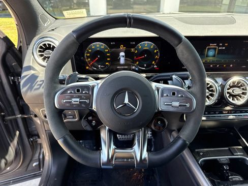 Used 2023 Mercedes-Benz GLA 35 AMG 4MATIC image 29