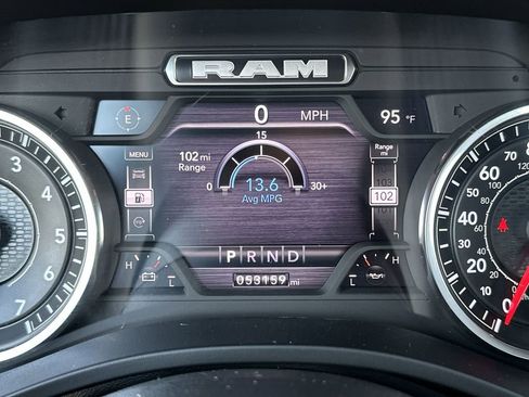 Used 2024 RAM 1500 Laramie RWD image 20