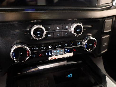 Used 2024 Ford F250 Lariat image 8