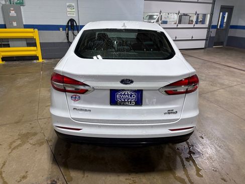 Used 2019 Ford Fusion SE image 5