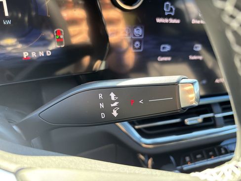 New 2026 Chevrolet Equinox EV LT image 22