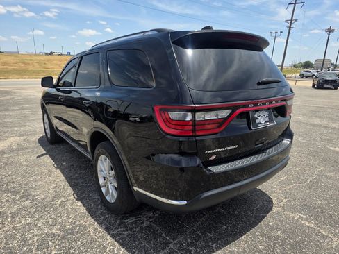Used 2022 Dodge Durango SXT AWD/4WD image 5