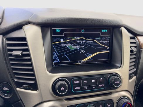 Used 2020 GMC Yukon Denali w/ Denali Premium Package RWD image 29