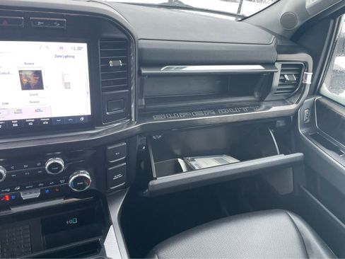 Used 2023 Ford F250 Lariat w/ Chrome Package image 30