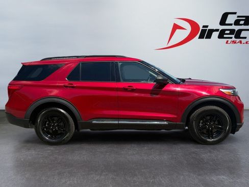 Used 2022 Ford Explorer XLT w/ Equipment Group 202A AWD/4WD image 6