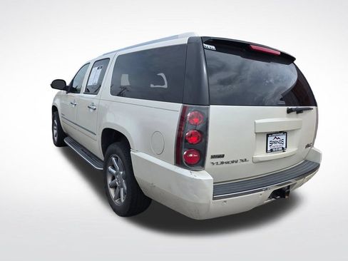 Used 2011 GMC Yukon XL Denali AWD/4WD image 4