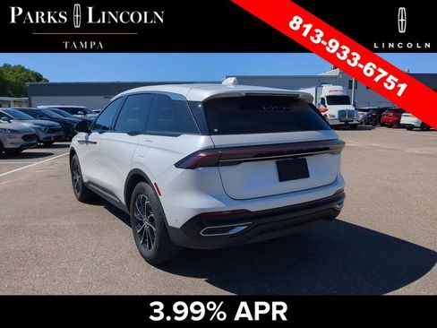 Used 2024 Lincoln Nautilus Premier w/ Equipment Group 102A AWD/4WD image 8
