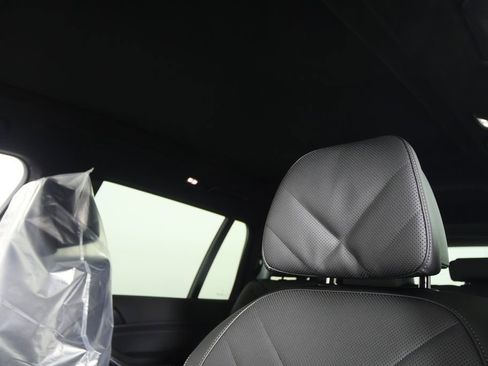 Used 2026 BMW X7 xDrive40i w/ M Sport Package image 12