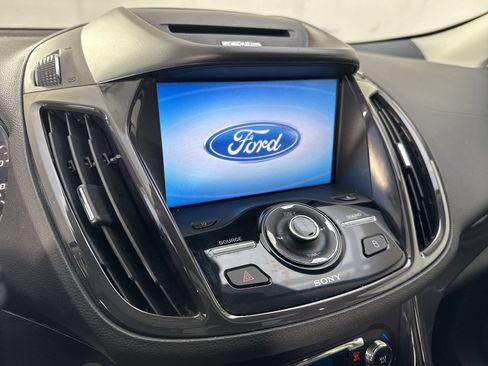 Used 2014 Ford Escape Titanium w/ Equipment Group 401A AWD/4WD image 7