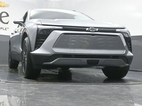 New 2026 Chevrolet Blazer EV LT image 3