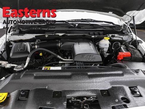 Used 2024 RAM 1500 Classic SLT AWD/4WD image 7