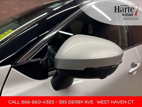 Certified 2022 Nissan Rogue SL image 42