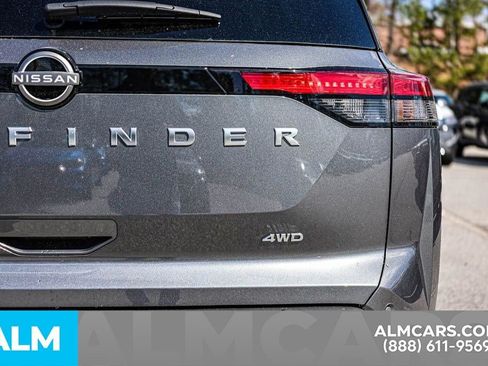 Used 2025 Nissan Pathfinder S image 15