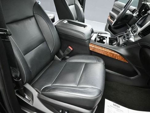 Used 2018 Chevrolet Tahoe Premier w/ RST 6.2L Performance Edition AWD/4WD image 28