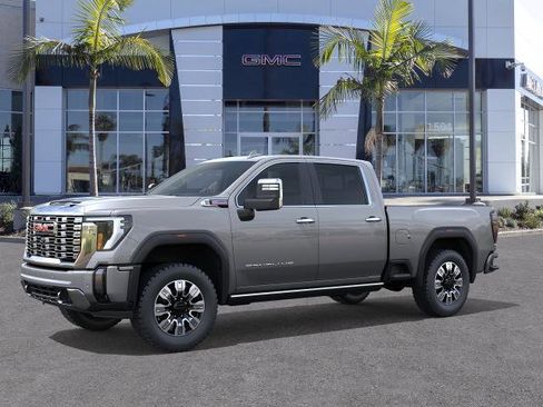 New 2026 GMC Sierra 2500 Denali w/ Denali Reserve Package AWD/4WD image 2