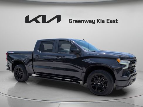 Used 2024 Chevrolet Silverado 1500 RST AWD/4WD image 3