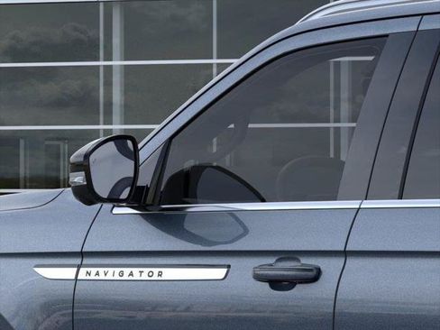 New 2026 Lincoln Navigator L Reserve AWD/4WD image 20