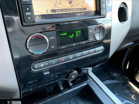 Used 2014 Ford Expedition EL Limited w/ Equipment Group 301A AWD/4WD image 15