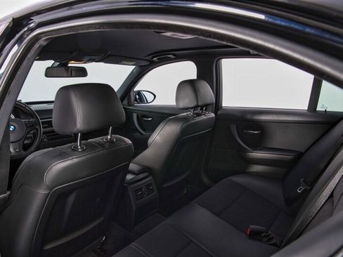 Used 2009 BMW M3 Sedan RWD image 33