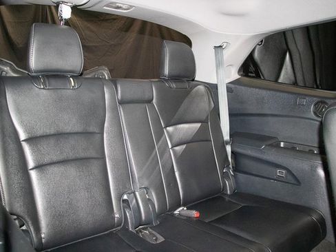 Used 2019 Honda Pilot Touring image 15