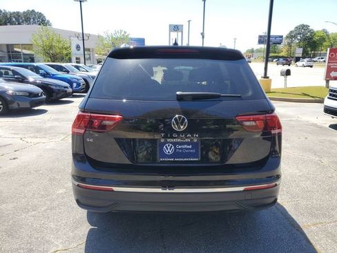Used 2023 Volkswagen Tiguan SE image 5