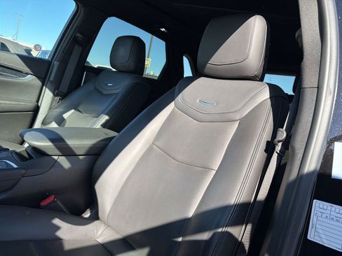 Certified 2025 Cadillac XT5 Premium Luxury image 12