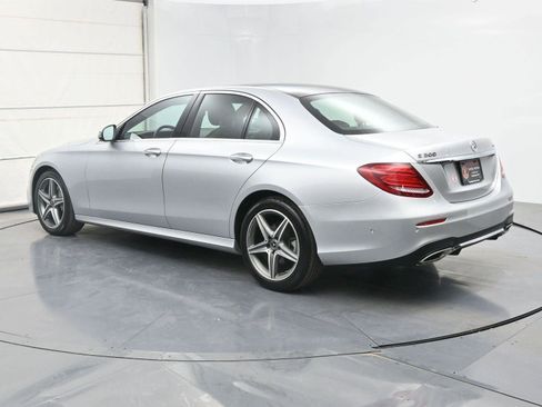 Used 2019 Mercedes-Benz E 300 4MATIC image 25