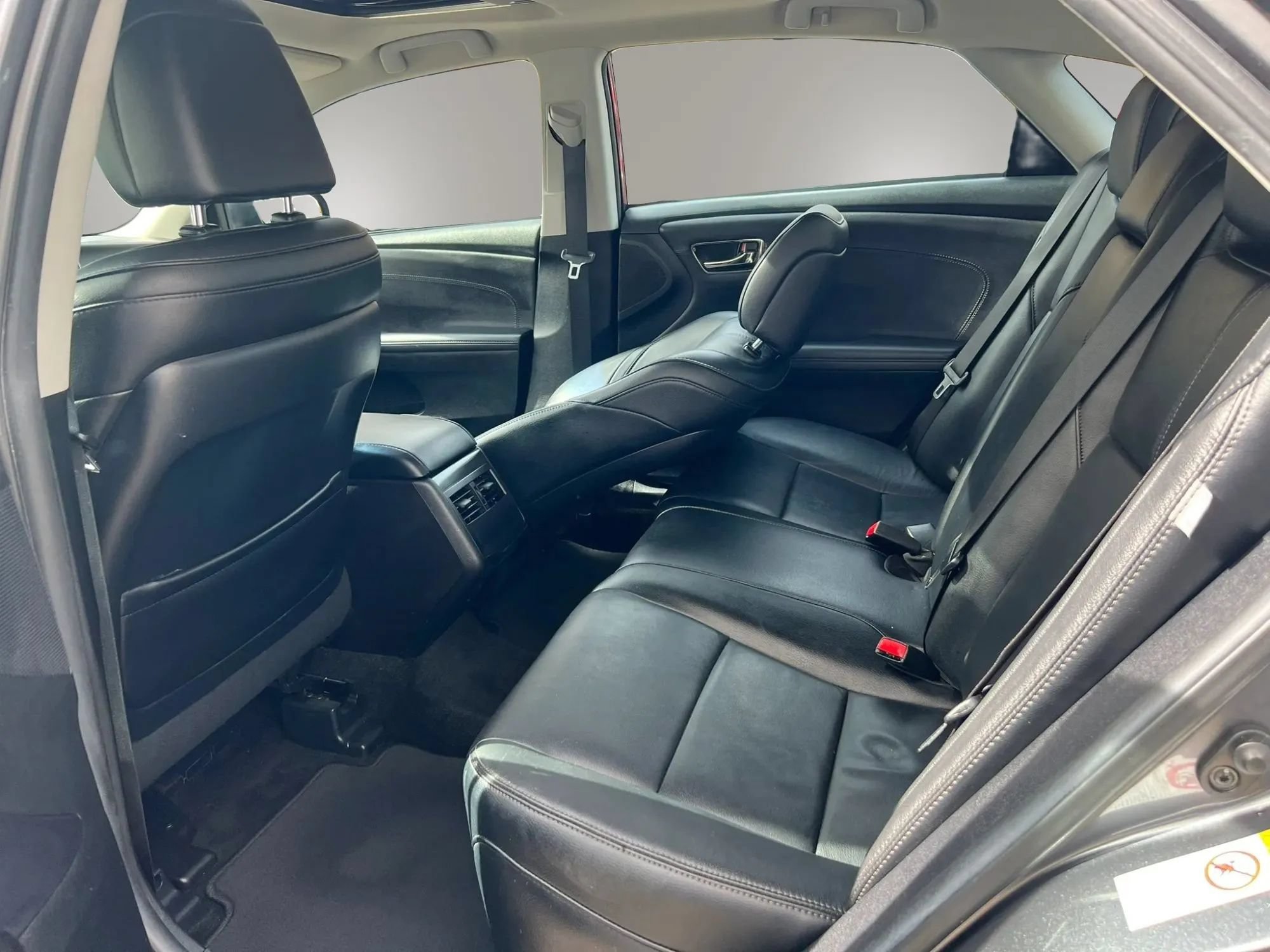 Used 2016 Toyota Avalon Touring w/ Protection Package FWD image 29